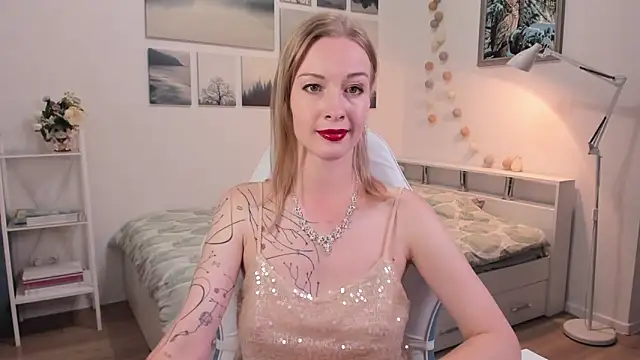 MissRightX online show from October 15, 1:03 pm