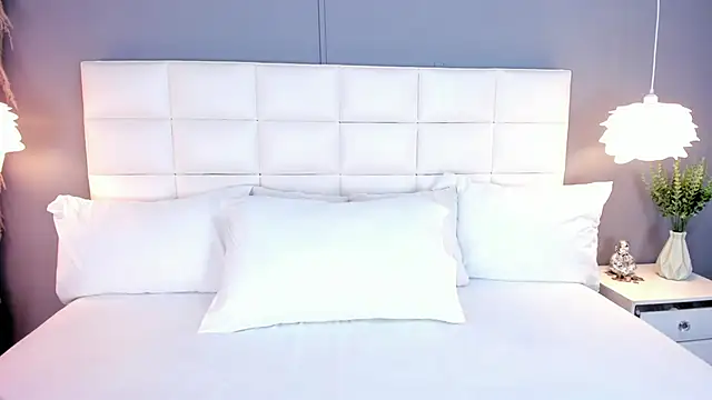  BunnyNaugthy online show from March 19, 5:39 pm