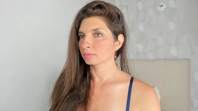 Azahara Amin  online show from November 10, 3:18 pm