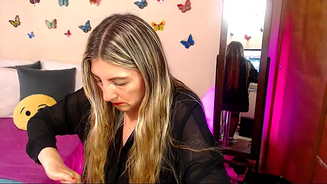 Jolie-Mature online show from November 20, 8:43 pm