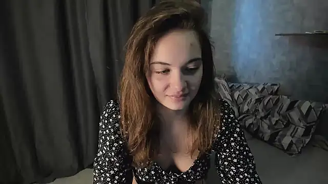 KristinaLoison online show from April 7, 1:02 pm