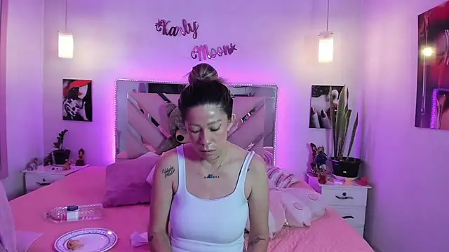 Karly moon online show from June 13, 3:26 am