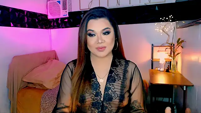 asiankatyhuge online show from November 3, 1:53 am