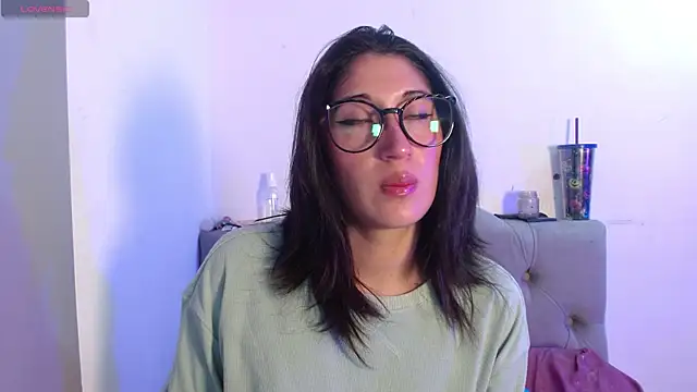 Red-moon1 online show from November 12, 5:49 am