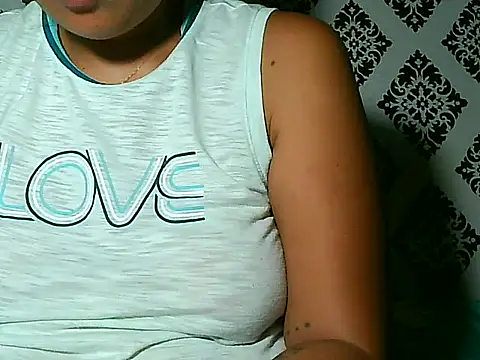 sweet smile4u online show from January 8, 9:08 pm