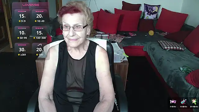 HeisseomaOriginal online show from September 26, 8:23 am