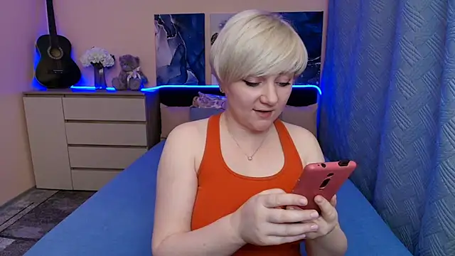 BlondPearl online show from June 7, 9:32 pm