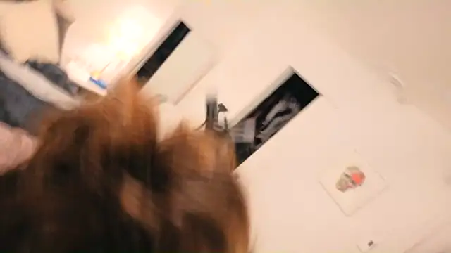 Ellie-L-Elizabeth online show from November 28, 3:04 pm