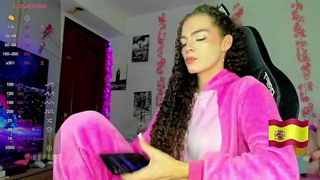 Snapshot of gabrielatafur_ chatting on September 23, 7:45 pm gabrielatafur online show from September 23, 7:45 pm