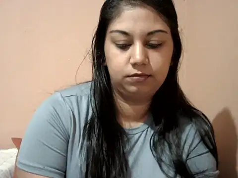 bellachow10 online show from February 15, 9:41 am