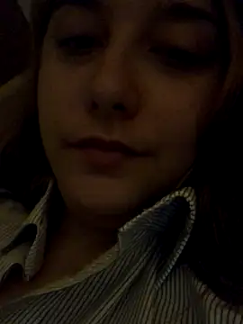 NaughtyRapunzel7 online show from September 20, 3:16 am