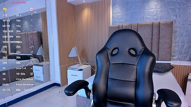 kimbrownn online show from October 24, 12:34 pm