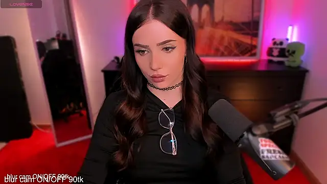 melanielipps online show from March 19, 6:01 pm