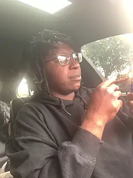 markquanna online show from April 9, 4:34 pm