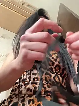 CrazzyChicks online show from March 7, 7:59 am