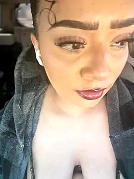 Snapshot of CarmelaAnthony chatting on October 23, 4:35 pm CarmelaAnthony online show from October 23, 4:35 pm