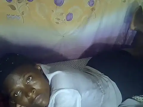 cute-shamza online show from April 4, 6:18 pm