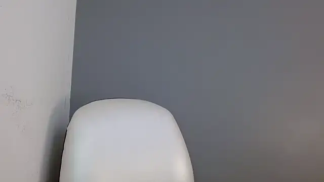 keiila  online show from April 25, 8:39 pm