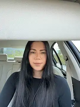 clairewntr online show from March 27, 12:39 pm