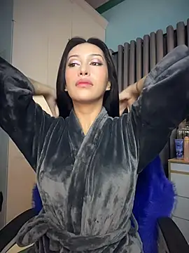 Jasmine Elcock online show from July 2, 9:32 pm