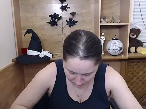 JosieJun  online show from November 24, 5:59 pm