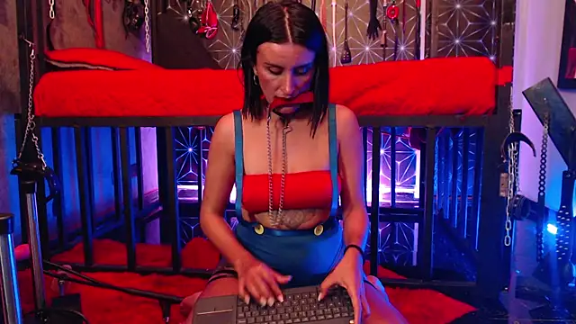 lorna cox bdsm online show from November 19, 12:10 am