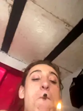 Snapshot of andreahhill chatting on October 31, 8:57 pm andreahhill online show from October 31, 8:57 pm