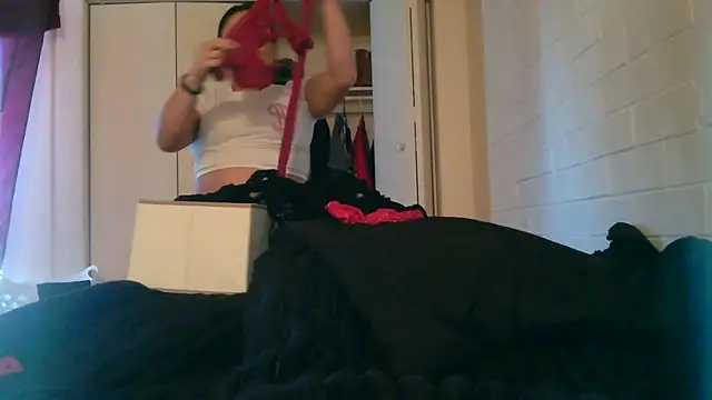 Vixxenn V online show from April 15, 6:52 pm