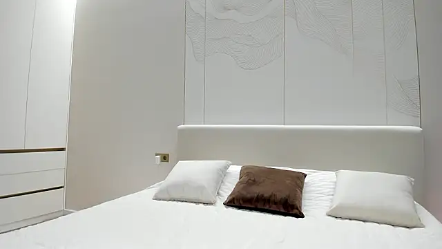 JenniferQueen11 online show from March 4, 3:29 pm