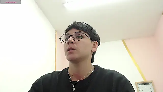 bad giirl  online show from January 15, 6:03 pm