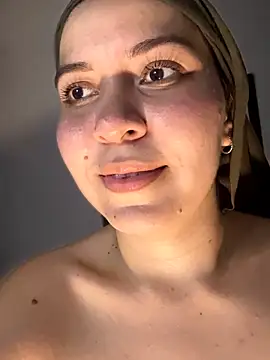 MatchedEyebrow online show from March 15, 9:50 pm