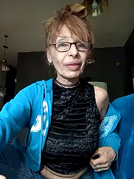 FrozenWaffle online show from November 7, 6:57 pm