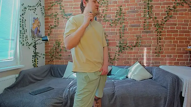 yamy yamy yamy online show from March 21, 1:27 pm