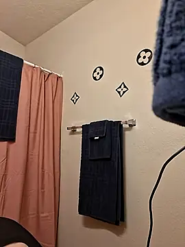 bootiebby online show from October 10, 1:32 am