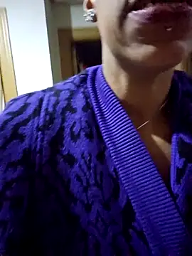 Goldenlace online show from April 3, 7:45 pm