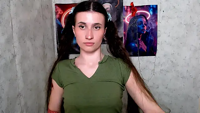 MaryEm976 online show from April 18, 8:50 am