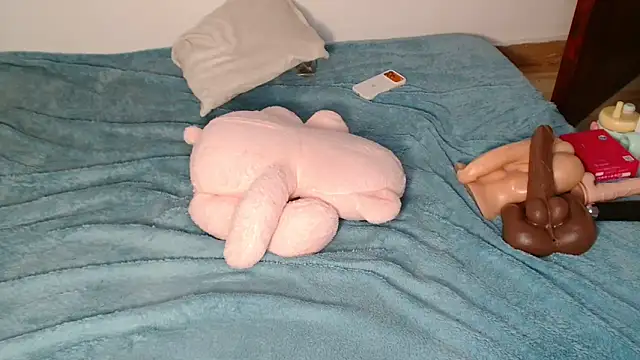 butterflyass queen online show from April 4, 1:43 pm