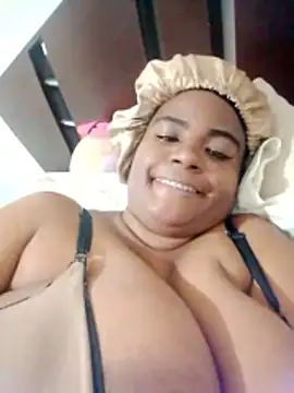 bigtitssxx online show from February 19, 9:57 pm