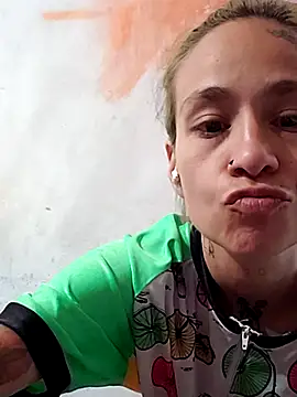 fablob23 online show from April 14, 2:28 pm