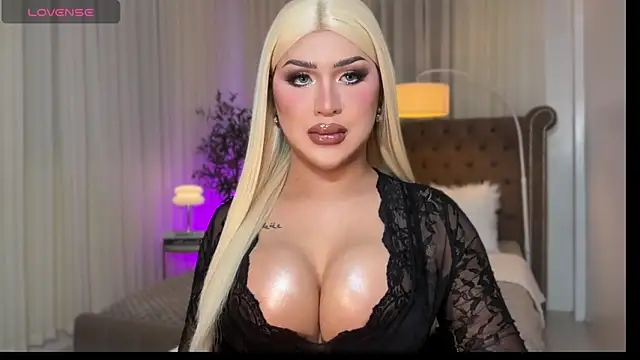 Your Majesty Tyra online show from November 13, 4:55 am