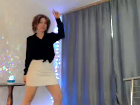 elenaza online show from November 26, 10:05 am