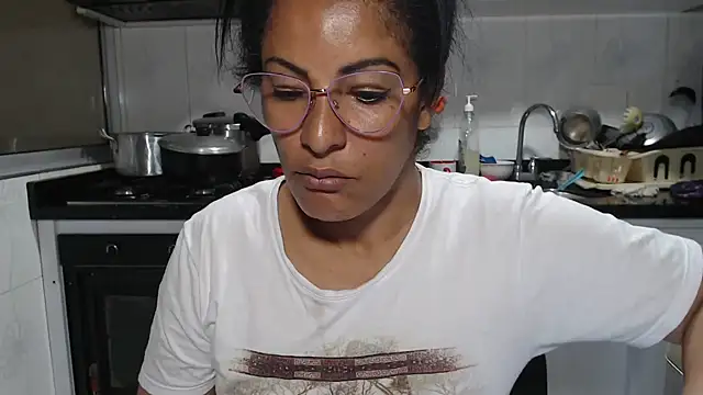 kateleyagrey online show from March 5, 12:28 am