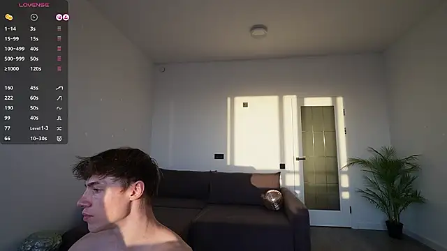 Evan  White  online show from March 15, 3:25 pm