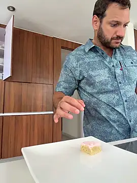 JonJ0 online show from February 15, 1:10 pm