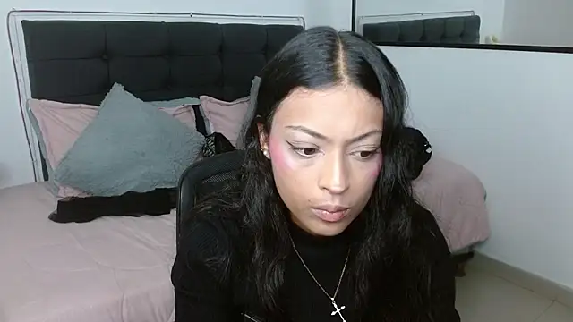 vaness weet online show from February 3, 9:07 pm