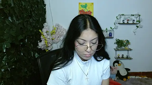 vaness weet online show from April 16, 8:08 pm