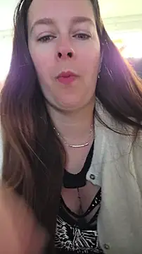 Amai Live online show from April 26, 8:23 am