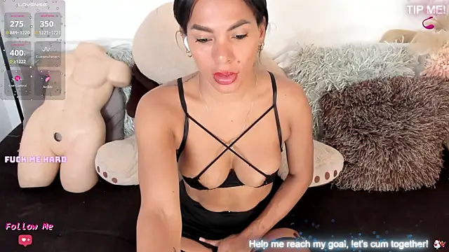 Doll Loren online show from April 14, 5:57 pm