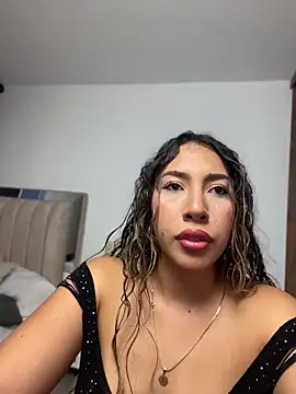 daniela henao online show from February 5, 11:08 pm