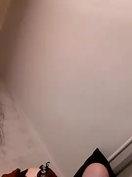 natbod3443 online show from April 21, 6:37 pm